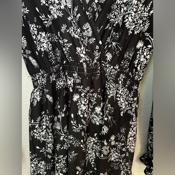 Kelso V-Neck Cinched Wrist And Waist Knee Length Dress Size 10 - Picture 3 of 5